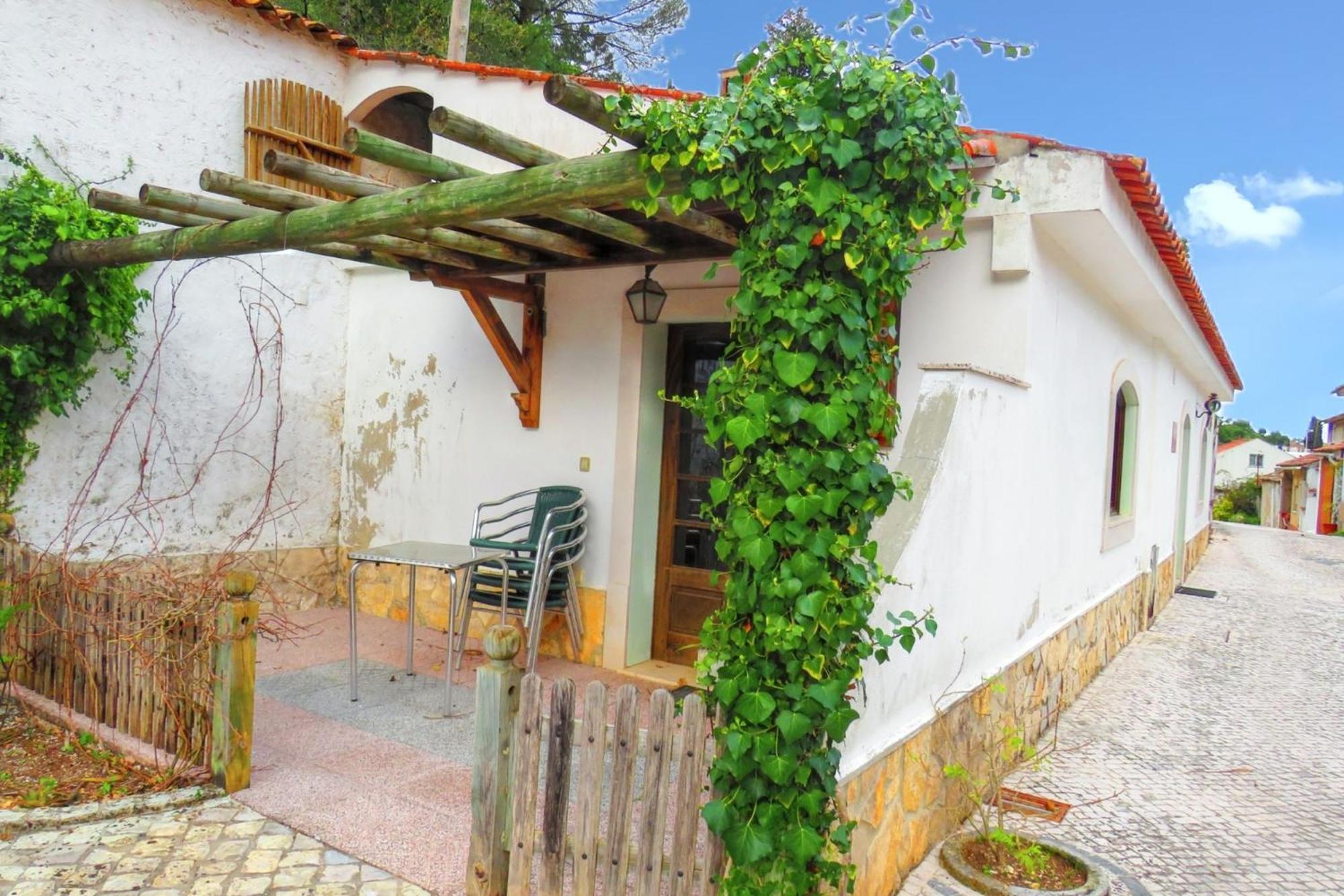 Bicentennial House In Porto De Mos With Mountain View And Pool Exteriör bild
